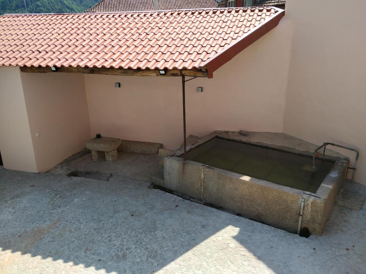 Entresocalcos Hostel Loriga Ngoại thất bức ảnh